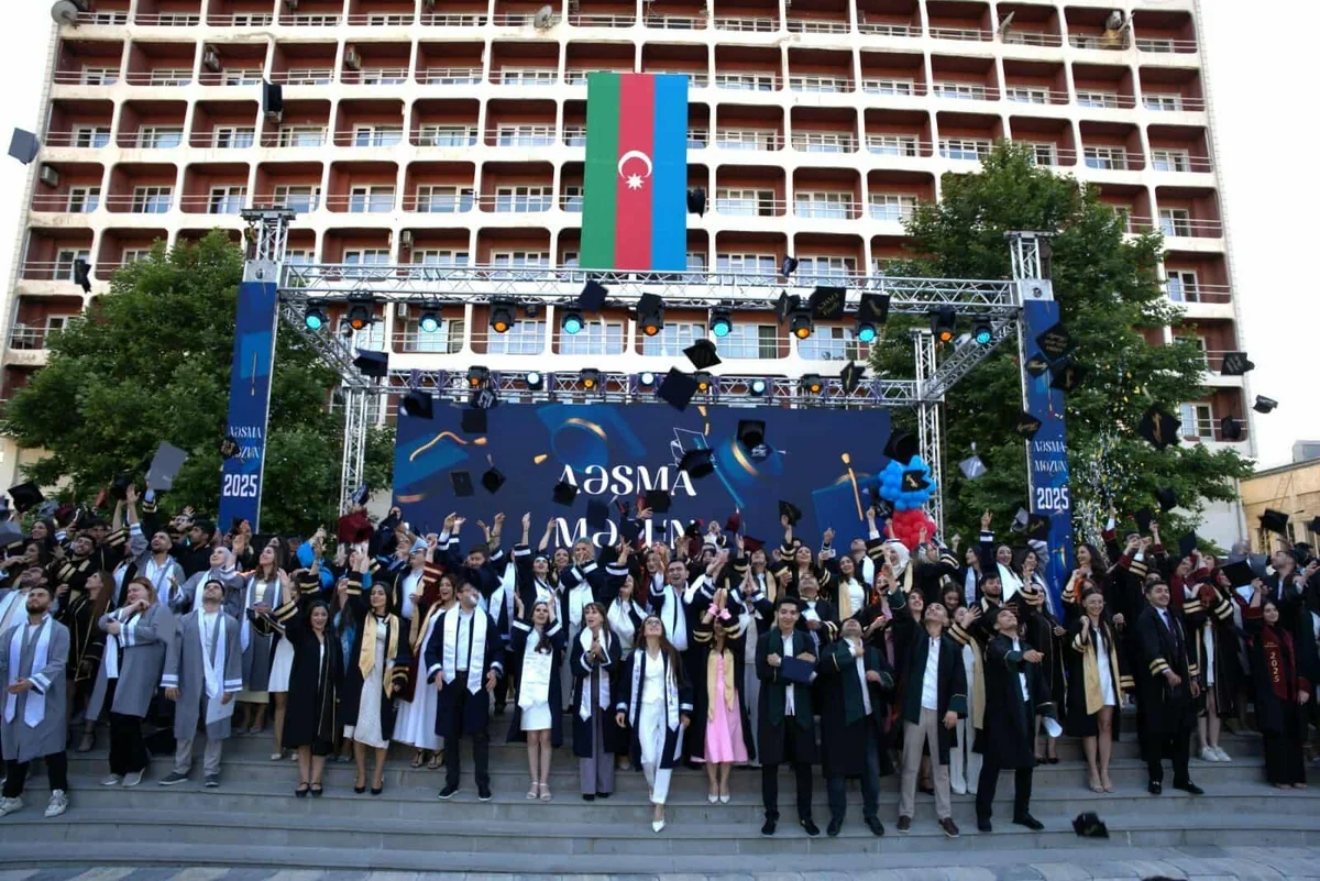 Azərbaycan Əmək və Sosial Münasibətlər Akademiyasında “Məzun günü” keçirilib