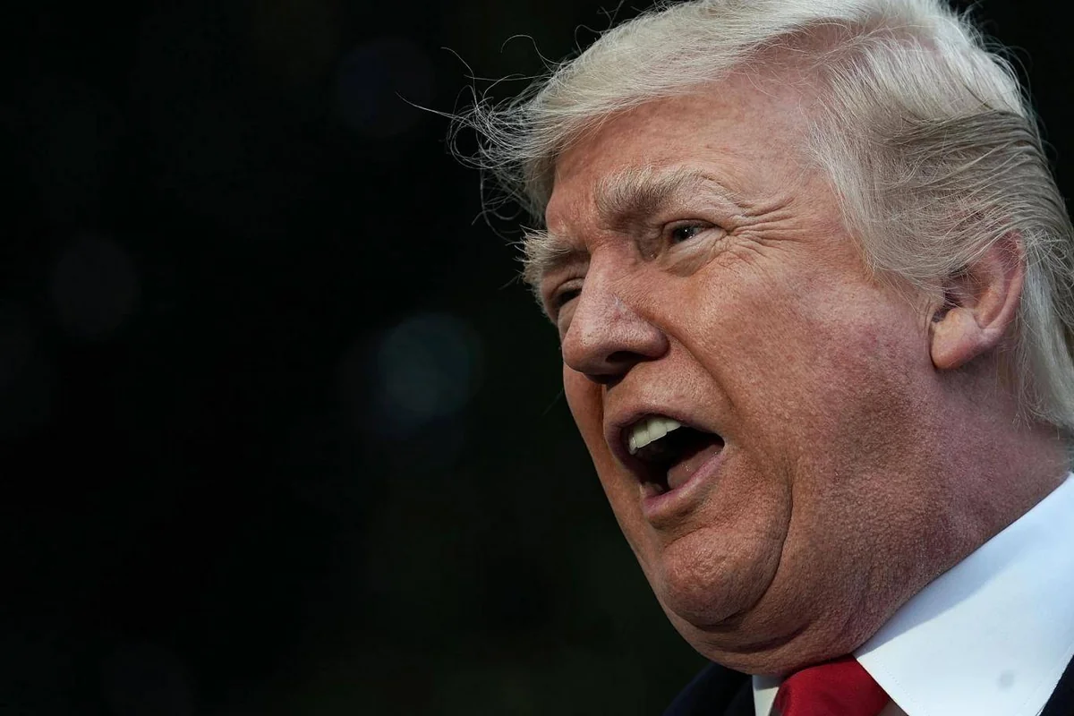 9 самых странных привычек Дональда Трампа