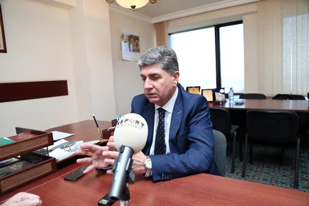 Milli Məclisin mətbuat xidmətinin rəhbəri: “Əlçatmayan deputatımız yoxdur” - MÜSAHİBƏ