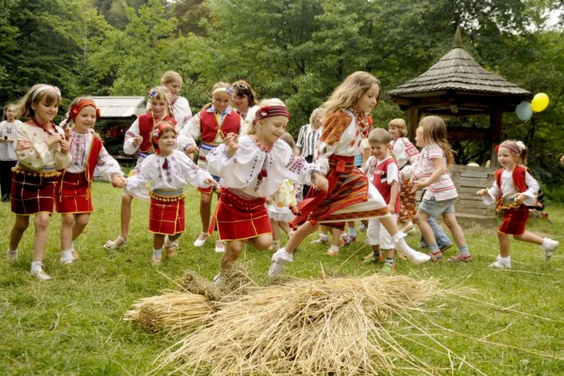 Azərbaycan Ukraynadan olan 40 hərbçi uşağını Türkiyəyə istirahətə göndərəcək