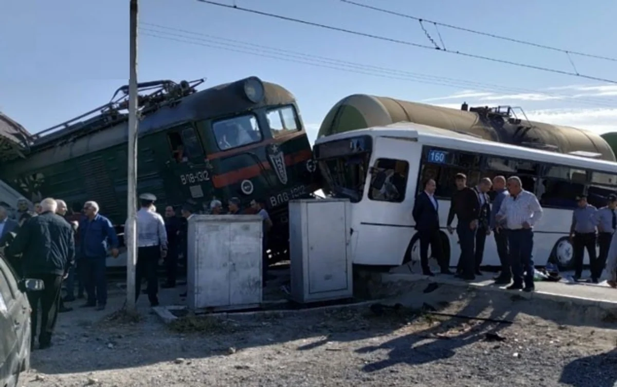 В Милли Меджлисе обсуждены проблемы, связанные с маршрутными автобусами