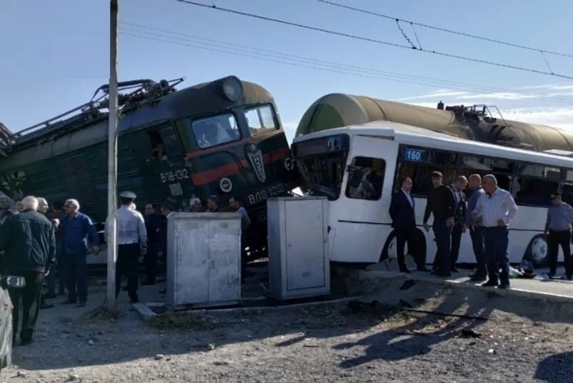 В Милли Меджлисе обсуждены проблемы, связанные с маршрутными автобусами