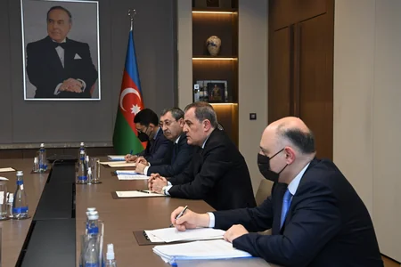 Jeyhun Bayramov meets Russian presidential special envoy