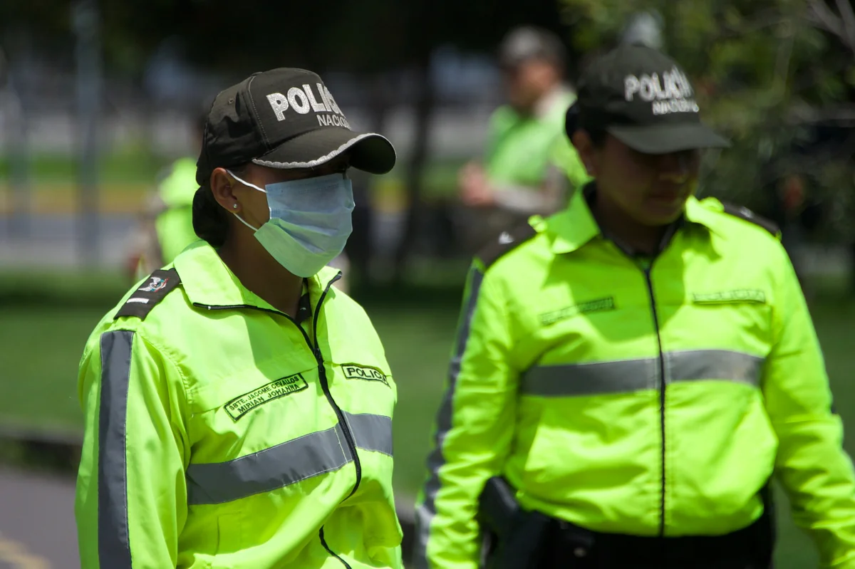 Ekvadorda polis məntəqəsinə hücum olub, ölən və yaralanan var