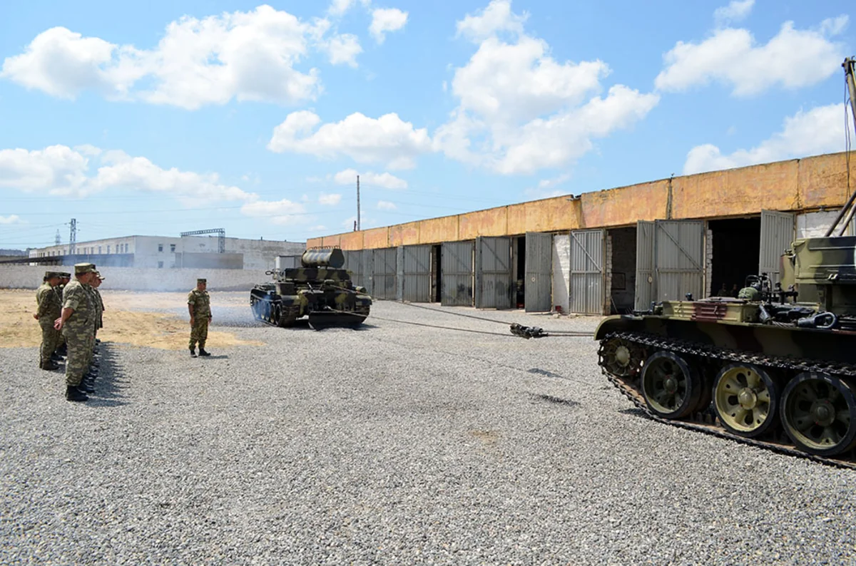Sessions held with chiefs of Azerbaijani Army armored tank service