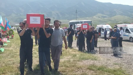 Xocalıda Birinci Qarabağ müharibəsinin daha beş şəhidi dəfn edilib - VİDEO - YENİLƏNİB