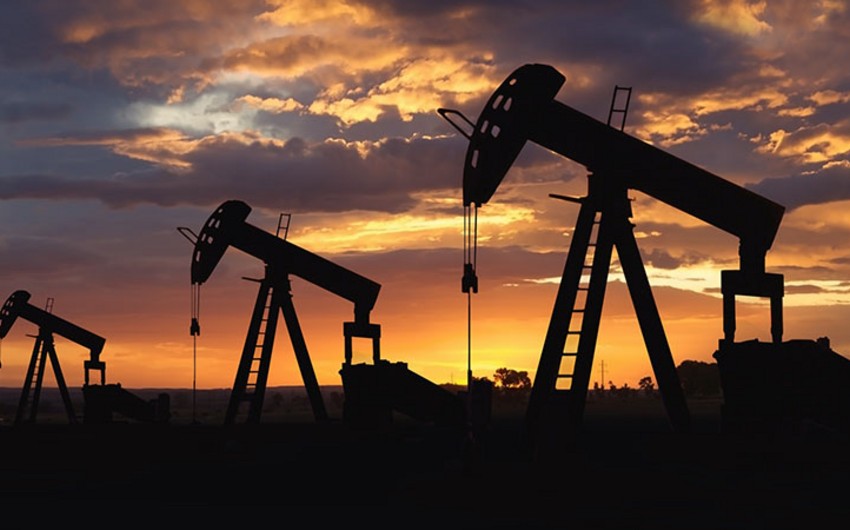 Brent markalı neftin qiyməti 53 dollardan aşağı düşüb