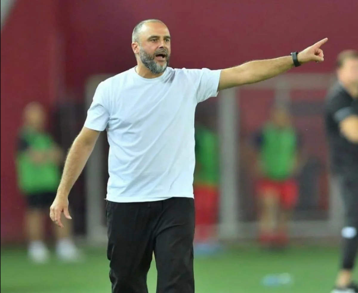 42-year-old Dinamo Tbilisi manager suffers heart attack