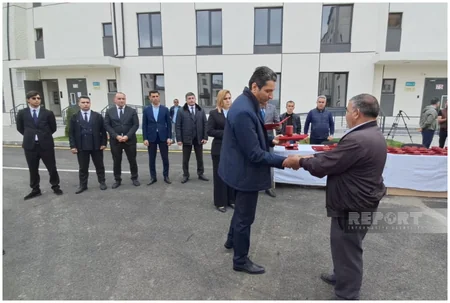 Suqovuşan kəndinə yola salınan növbəti köç karvanı çatıb, mənzillərin açarları təqdim edilib - YENİLƏNİB-2