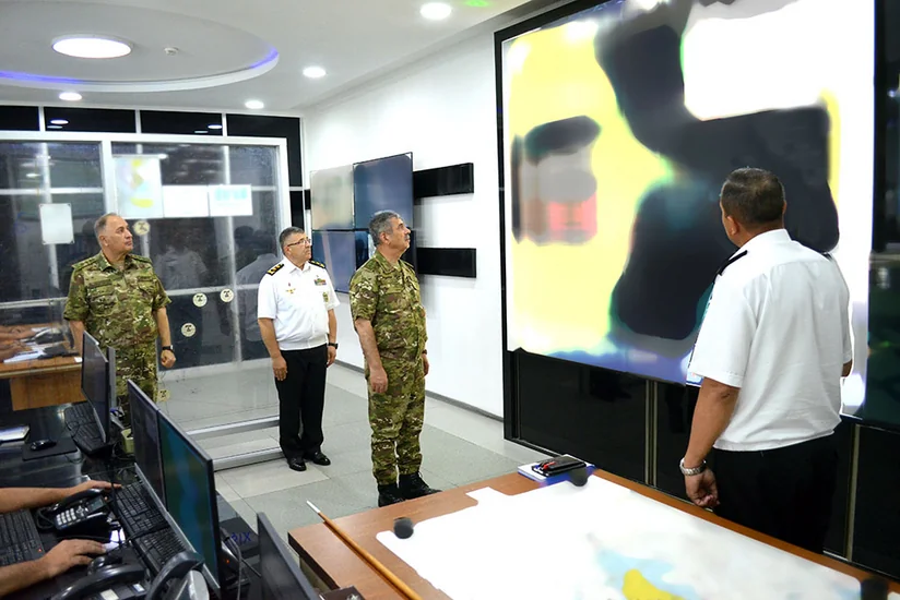 Zakir Həsənov Azərbaycan Ordusunun Xəzər dənizindəki təlimlərini yüksək qiymətləndirib