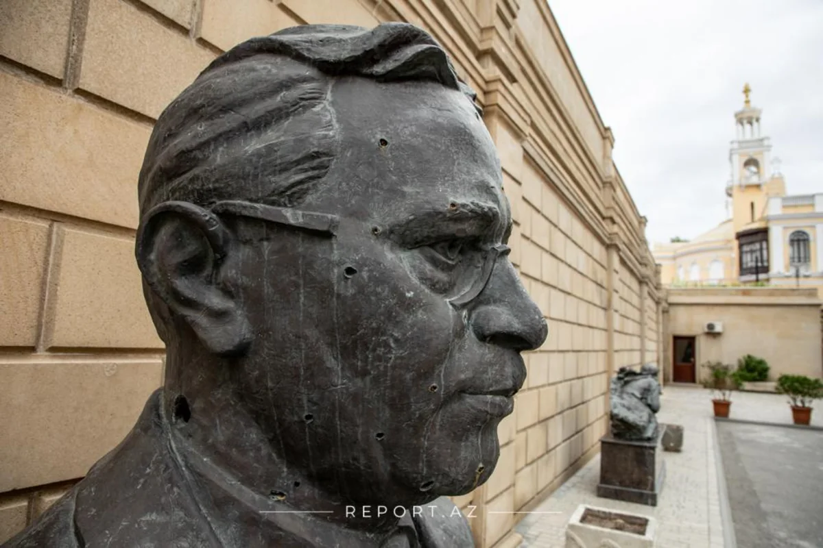 Азербайджан потратил на выкуп Расстрелянных памятников 500 тыс. долларов