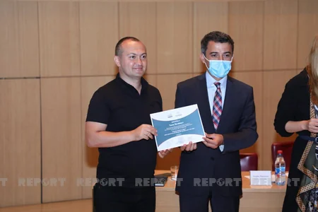 Mediada islahatlara doğru mövzusunda silsilə seminarlara yekun vurulub