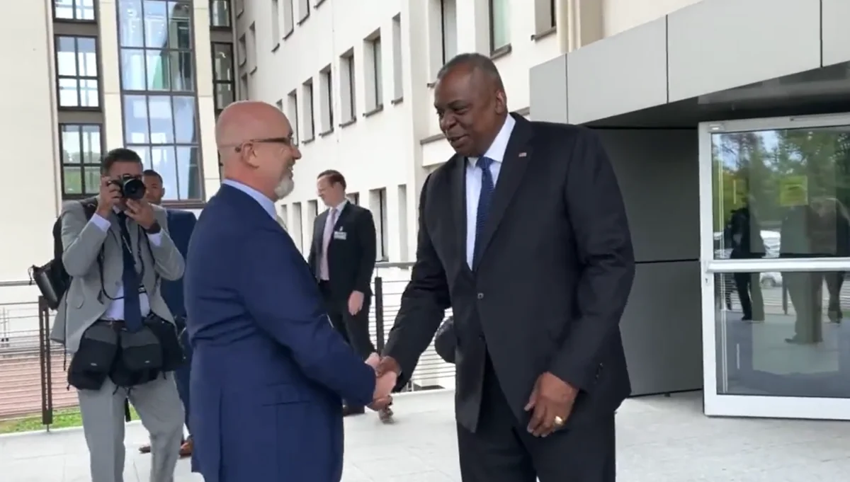 ABŞ və Ukrayna müdafiə nazirləri görüşüb