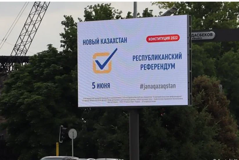 Qazaxıstanda referendum baş tutub
