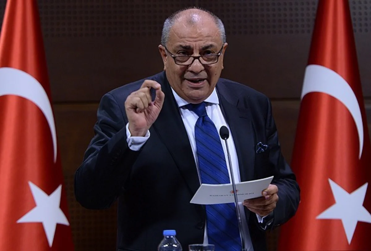 ​Türkiyədə baş nazirin müavini partiyadan xaric edilib