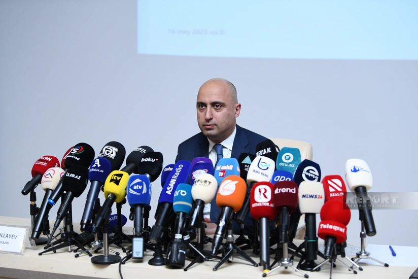 Emin Əmrullayev: Məktəblərdə tədrisin sentyabrın 1-dən başlaması daha uyğun olardı