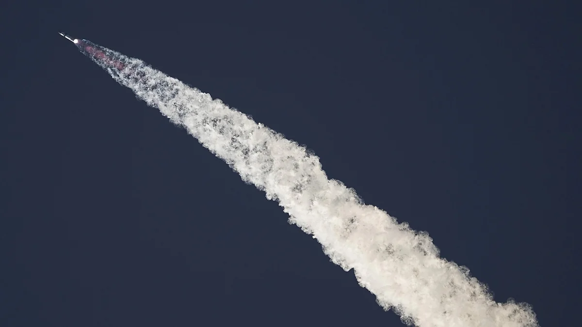 Ракета-носитель с прототипом корабля Starship стартовала с космодрома в США