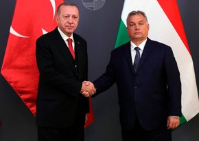 Ərdoğan Orbanla müdafiə sahəsini müzakirə edib
