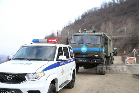 Xankəndi-Laçın yolunda Rusiya sülhməramlılarının tibb xidməti və hərbi polis avtomobilləri maneəsiz hərəkət edib