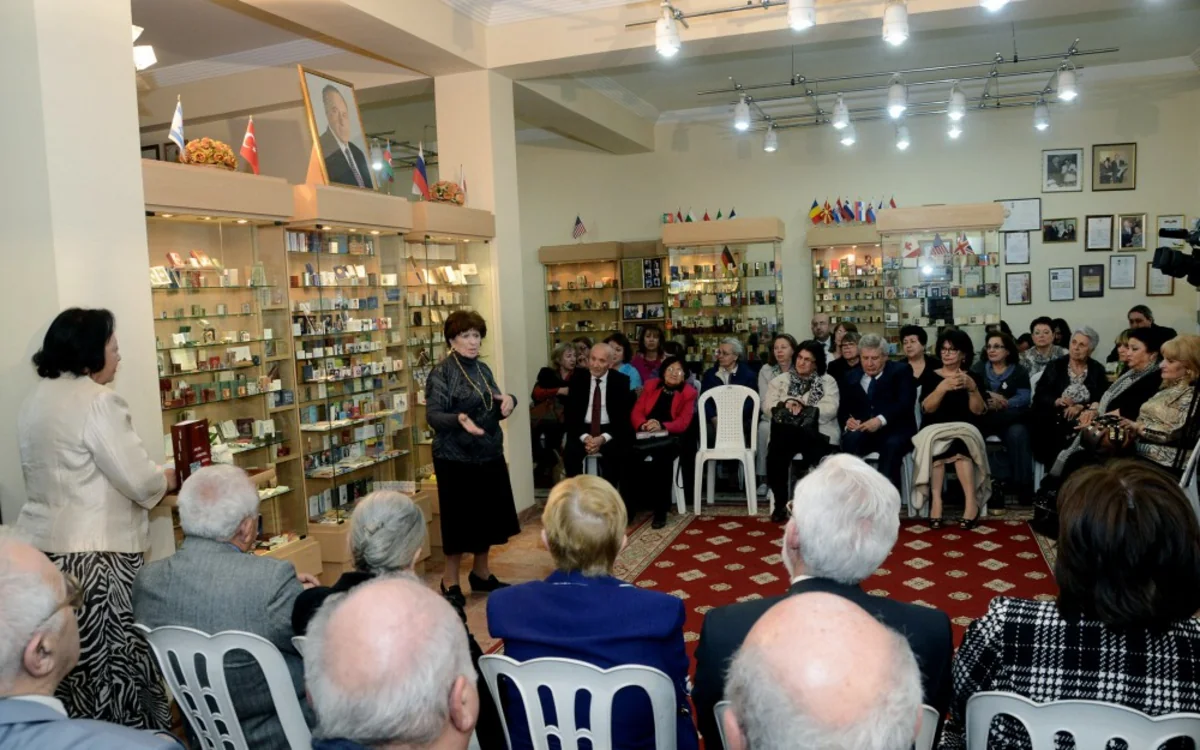 Elmira Əliyeva “Şöhrət” ordeni ilə təltif edilib