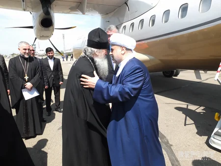 Şeyxülislam Allahşükür Paşazadə Gürcüstana səfərə gedib