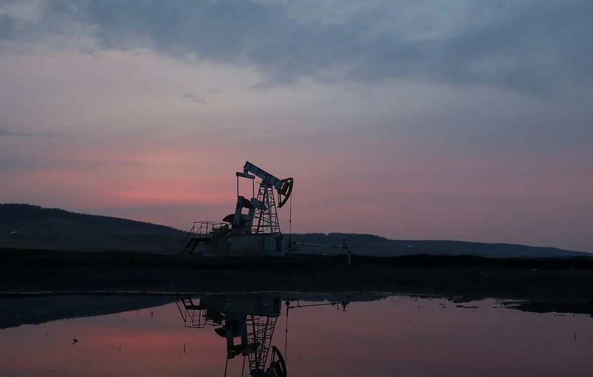 Предложение нефти в мире достигнет девятилетнего минимума