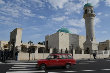 Bakıdakı Şah Abbas məscidi əsaslı təmir olunub, minarə tikilib