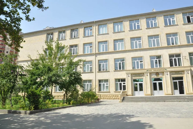 Bakıda valideyn qızının görüntülərinin yayılmasına görə müəllimdən polisə şikayət edib