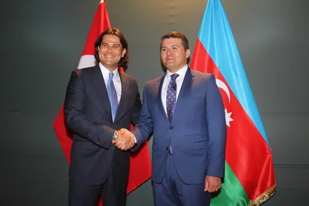 Azərbaycan və Türkiyə Baş Konsulluqları Los-Ancelesdə ilk dəfə iftar süfrəsi açıb