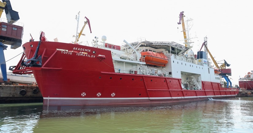 Diving vessel 'Akademik Tofiq Ismayilov' back to service after major overhaul