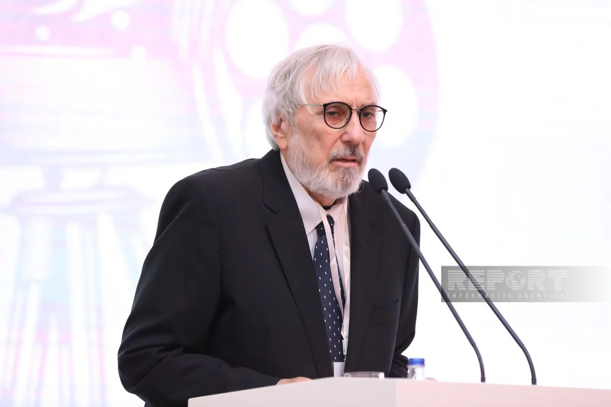 Oqtay Mirqasımov: Cəmiyyətə bəzən elə filmlər təqdim olunur ki, baxdıqca xəcalət çəkirsən