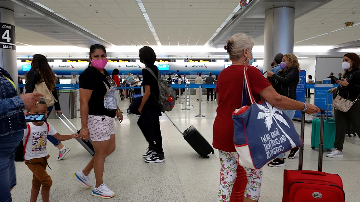 US to lift curbs for vaccinated foreign travelers
