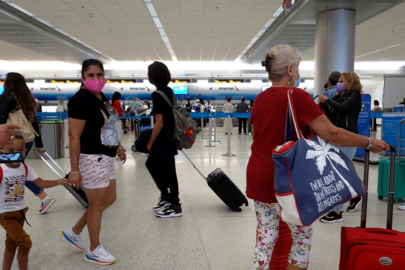 US to lift curbs for vaccinated foreign travelers