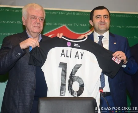 Bursaspor və Neftçi klubları arasında əməkdaşlıq müqaviləsi imzalanıb - FOTO
