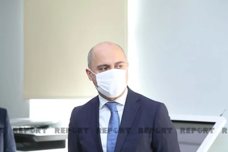 Təhsil naziri UNEC-in müəllim və tələbələri ilə görüşüb