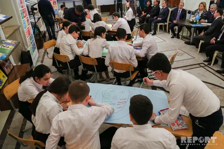 Bakının 132-134 saylı məktəb kompleksində dayanıqlı inkişafla bağlı açıq dərs keçirilib
