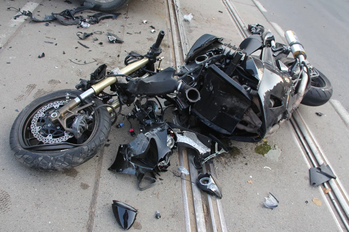 Neftçalada iki motosiklet toqquşub, xəsarət alanlar var