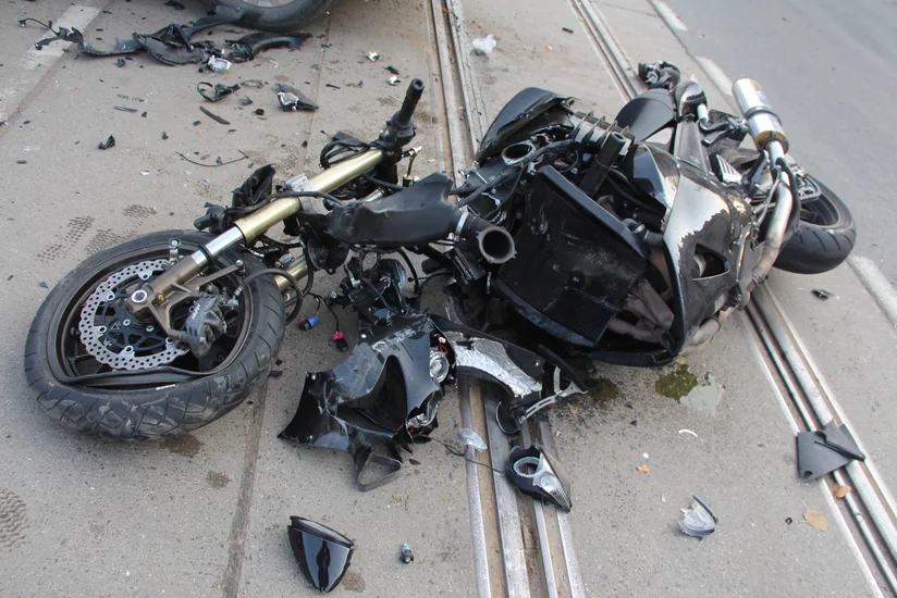 Neftçalada iki motosiklet toqquşub, xəsarət alanlar var