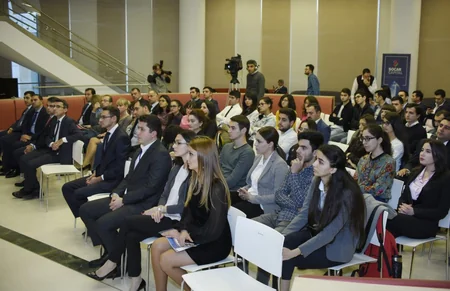 Bakıda qlobal kapital bazarları müzakirə olunub - YENİLƏNİB