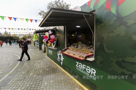 Böyük zəfərin yarmarkasından - FOTOREPORTAJ
