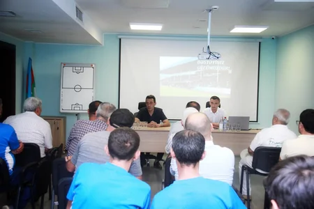 “Turan Tovuz”  klubunun İdarə Heyətinin sədri azarkeşlərlə görüşüb