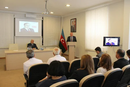 Respublika Klinik Xəstəxanasında Heydər Əliyevin 100 illiyi qeyd edilib