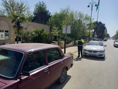 Biləsuvarda yol hərəkəti qaydalarını pozan sürücülərə qarşı reyd keçirildi