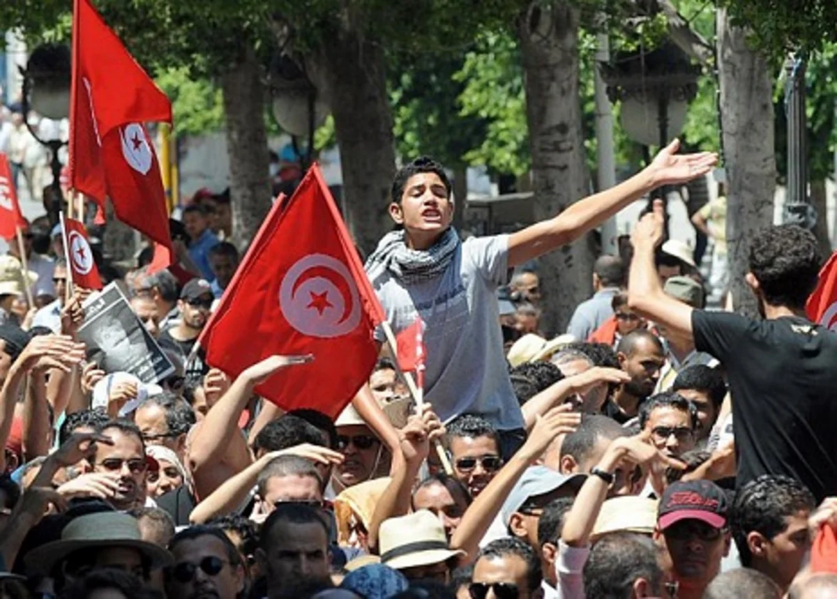 Tunisdə 400-dən çox nümayişçi həbs olunub