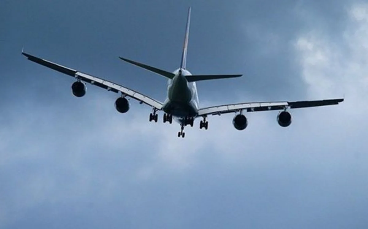 Ukraynada təyyarə evin üstünə düşüb, 4 nəfər ölüb