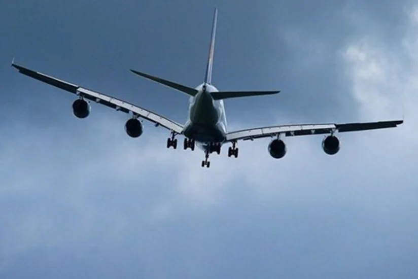 Легкомоторный самолет упал на жилой дом в Украине