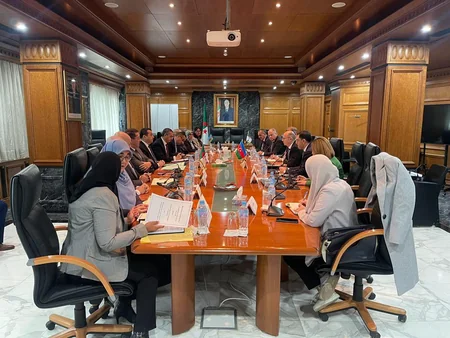 Azerbaijan, Algeria sign document on oil and gas cooperation 