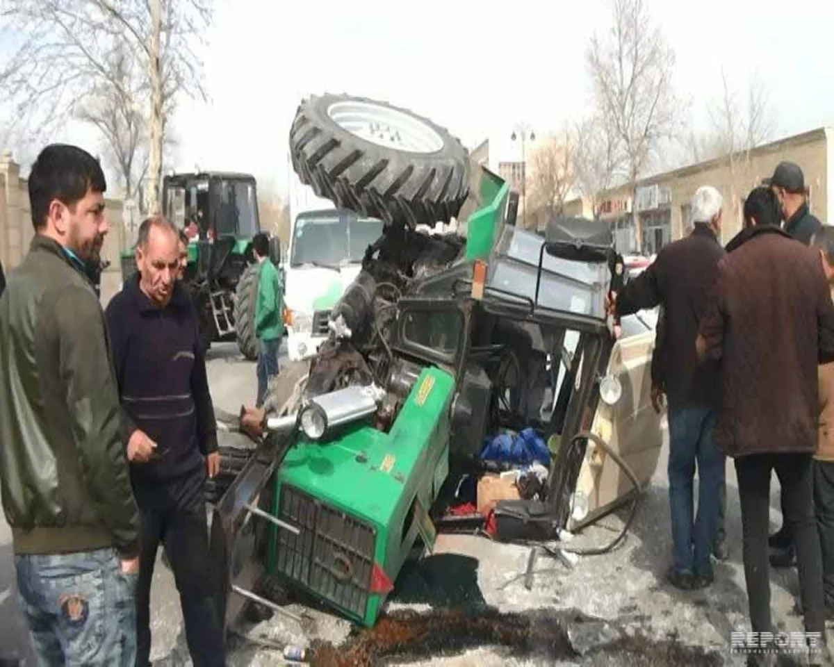 Bərdədə traktor aşdı, sürücü yaralandı - FOTO - VİDEO