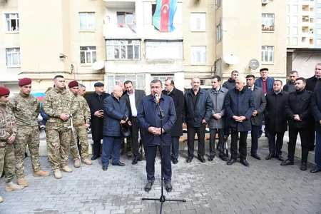 Vətən müharibəsində şəhid olan təcili yardım sürücüsünün xatirə lövhəsinin açılışı olub