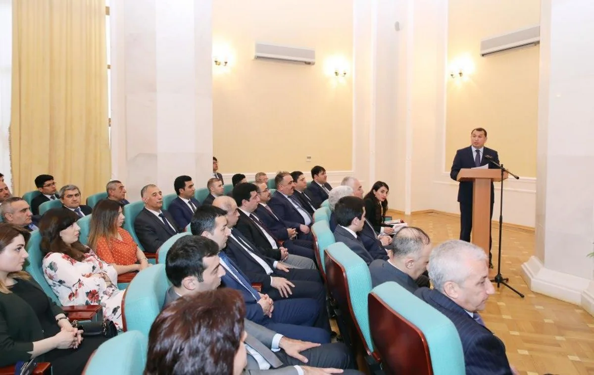 İqtisadiyyat Nazirliyində ümummilli liderin anadan olmasının 96-cı ildönümünə həsr olunmuş tədbir keçirilib